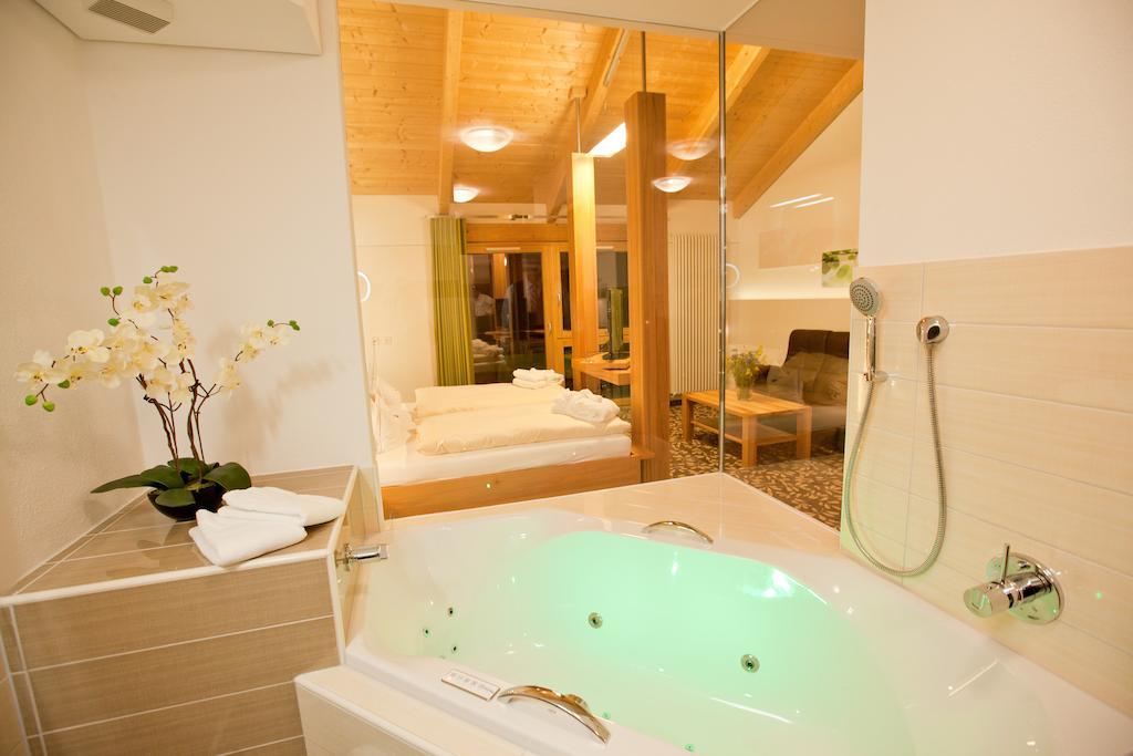 Hotel Und Appartementhof Waldeck Bad Füssing Eksteriør bilde
