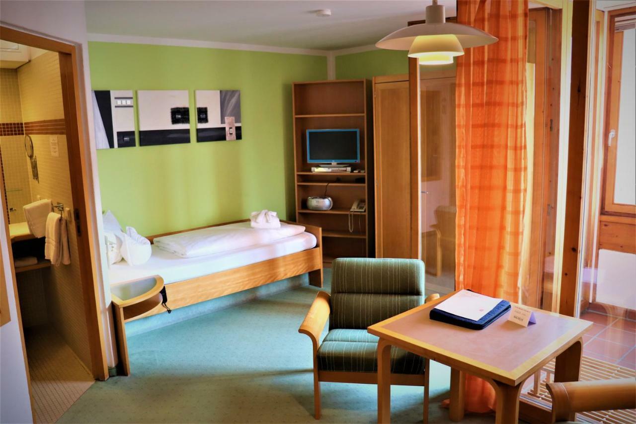 Hotel Und Appartementhof Waldeck Bad Füssing Rom bilde